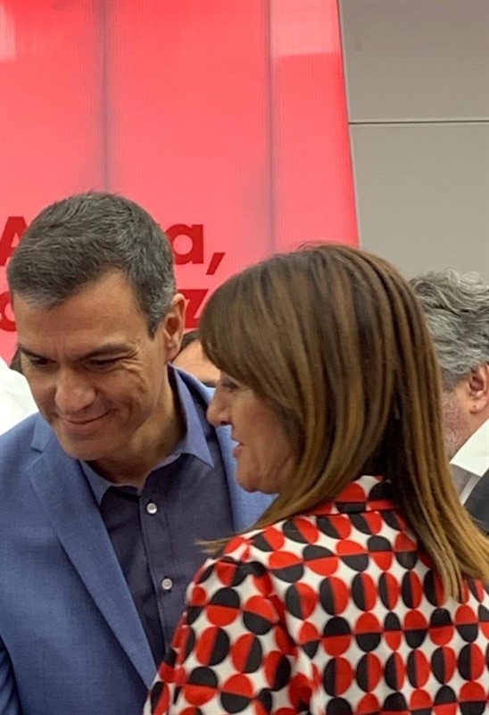 ep idoia mendia con pedro sanchez