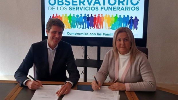 ep ignacio martin gerente sr de b2b de repsol y maria dolores asensi presidenta del observatorio de
