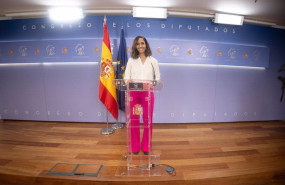 ep la diputada de sumar tesh sidi durante una rueda de prensa anterior a la junta de portavoces en