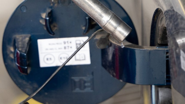 ep repostaje en una gasolinera