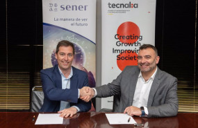ep scar juli director de innovacion en sener izquierda junto a agustin j saenz director de
