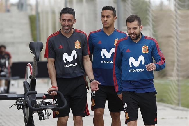 ep thiago alcantarajordi albaentrenamientola seleccion