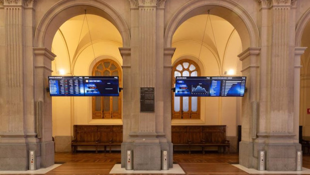 ep varios paneles del ibex 35 en el palacio de la bolsa a 21 de diciembre de 2023 en madrid espana ep varios paneles del ibex 35 en el palacio de la bolsa a 21 de diciembre de 2023 en madrid espana