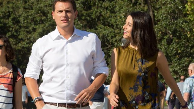 ep albert rivera e ines arrimmadas enactola plazaespanasevilla