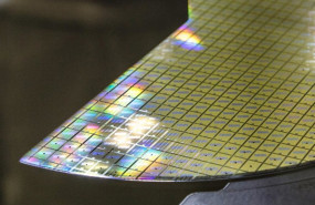ep archivo   close up view of manufacturing of dies on an 8 inch silicon carbide wafer