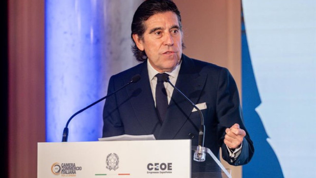 ep archivo   el presidente de sacyr manuel manrique interviene durante la ceremonia de entrega de la