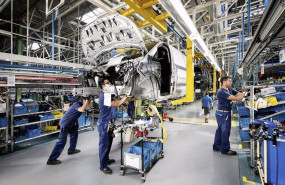 ep archivo   planta de mercedes benz en vitoria