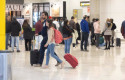 ep archivo   varias personas en el aeropuerto adolfo suarez madrid barajas a 5 de enero de 2024 en