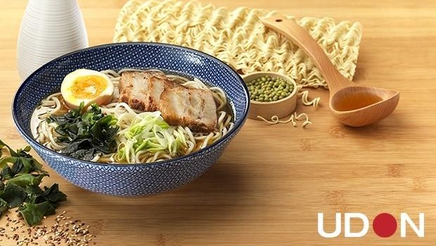 ep comida asiaticaudon ramen noodles