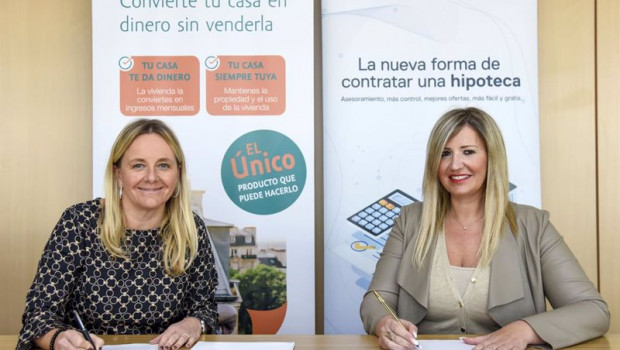 ep de izq a dcha nuria lopez directora de hipoteca inversa de caser y silvia escamez ceo de finteca