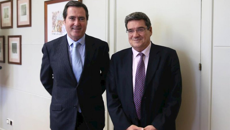 El ministro de Inclusión, Seguridad Social y Migraciones, José Luis Escrivá, se reúne con el presidente de la CEOE, Antonio Garamendi. | MINISTERIO DE INCLUSIÓN Y SEGURIDAD SOCIAL ep el ministro de inclusion seguridad social y migraciones jose luis escriva se reune con el