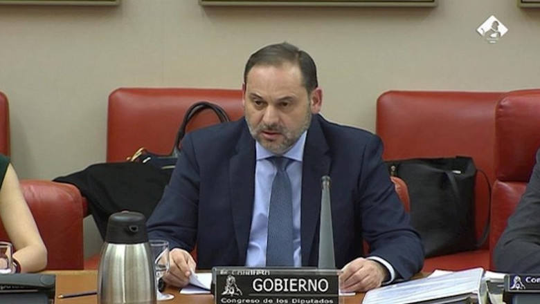 El ministro de Transportes, Movilidad y Agenda Urbana, José Luis Ábalos, durante una reciente comparecencia en la Comisión de Transportes en el Congreso de los Diputados. | EUROPA PRESS - Archivo ep el ministro de transportes movilidad y agenda urbana jose luis abalos durante una reciente