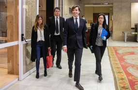 ep el vicesecretario de comunicacion del pp pablo montesinos a su llegada al congreso con otros