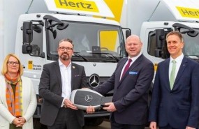 ep hertz car hire