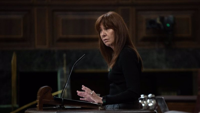 ep la diputada de junts marta madrenas interviene durante una sesion plenaria en el congreso de los ep la diputada de junts marta madrenas interviene durante una sesion plenaria en el congreso de los