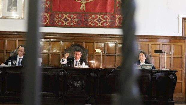 ep la vista oral por los recursos interpuestos para decidir si se repite o no el juicio del crimen