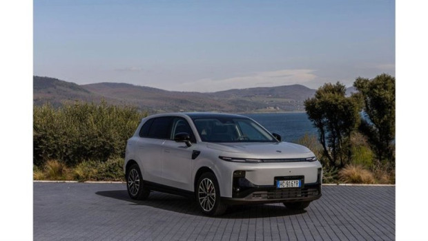ep leapmotor lanza el b10 hybrid ev con autonomia extendida de hasta 900 km y desde 29990 euros