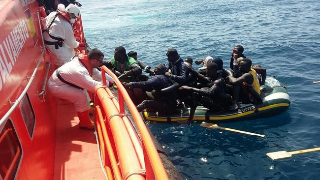 Migrantes rescatados por Salvamento Marítimo en el Estrecho | SALVAMENTO MARÍTIMO ep migrantes rescatadossalvamento maritimoestrecho