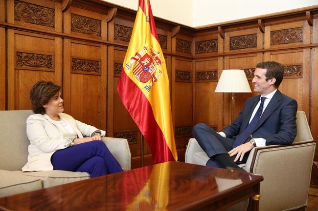 Pablo Casado se reúne con Soraya Sáenz de Santamaría en el Congreso | PP ep pablo casadoreunesoraya saenzsantamariacongreso
