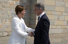 ep uxue barkos e inigo urkullupamplona