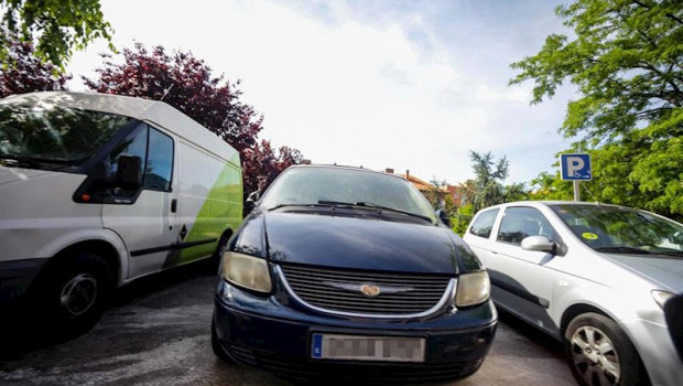 ep varios coches aparcados en madrid durante este domingo 3 de mayo de 2020