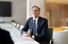 ep archivo   el director de la oficina en abu dabi de perez llorca gonalo capela godinho
