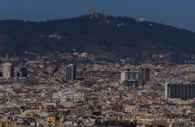 ep archivo   vistas de la ciudad de barcelona desde el mirador de la fundacion joan miro a 3 de