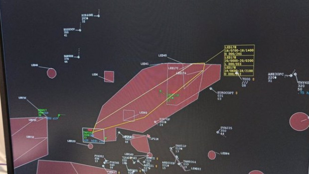ep enaire actualiza su sistema de control para avanzar en un espacio aereo flexible