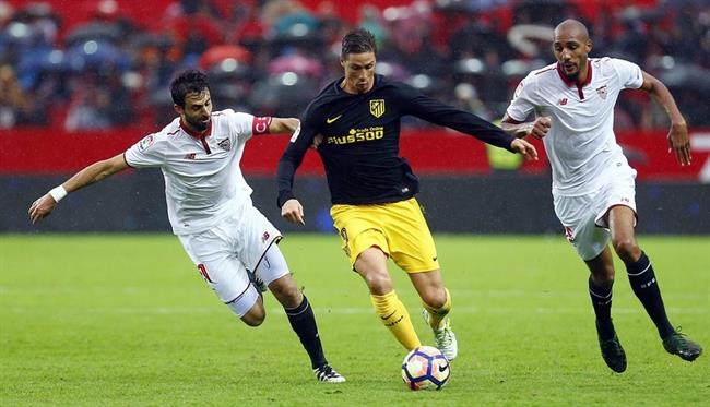 Fernando Torres, Mariano y Pareja (Sevilla - Atlético de Madrid) | ÁNGEL GUTIÉRREZ ep fernando torres marianopareja sevilla - atleticomadrid