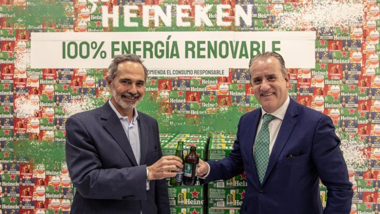 ep jorge ybarra director comercial de carrefour espana junto a inaki olazabal director de ventas y