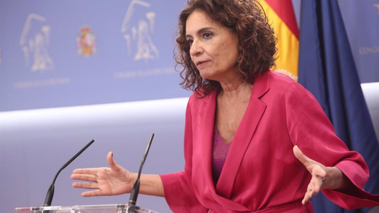 ep la ministra de hacienda maria jesus montero en una rueda de prensa en el congreso ep la ministra de hacienda maria jesus montero en una rueda de prensa en el congreso
