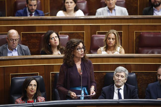 La ministra María Jesús Montero, en el Pleno del Congreso | Eduardo Parra - Europa Press ep la ministra maria jesus montero enplenocongreso