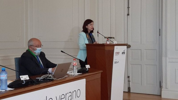 ep la presidenta de la cnmc cani fernandez interviene en los cursos de verano de la universidad