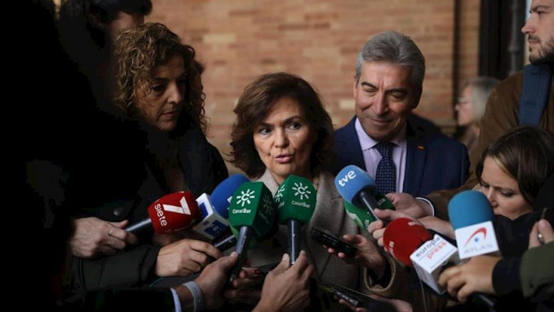 ep la vicepresidenta del gobierno en funciones carmen calvo atiende a los medios antes de presidir