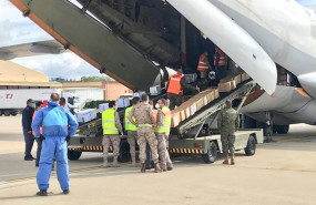 ep llega a torrejon madrid un avion de shangai con 20 toneladas de material sanitario