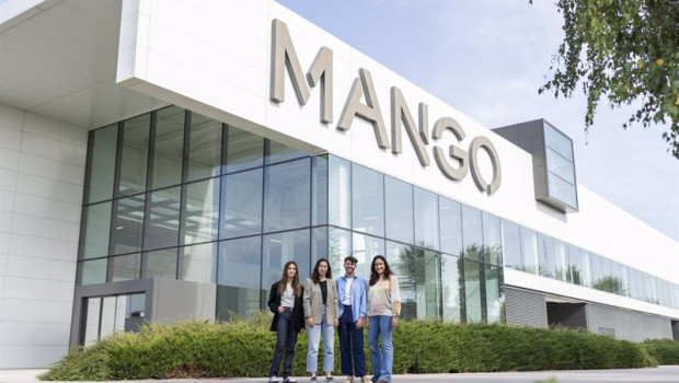ep los responsables de recovo en la sede de mango