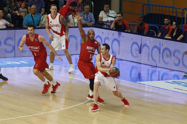 Marcelinho en una acción del partido ante el Montekit Fuenlabrada | ACB PHOTO/E. COBOS ep marcelinhouna accionpartidomontekit fuenlabrada