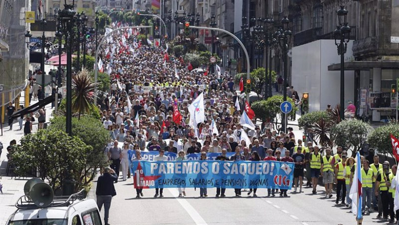 ep miles de personas durante la manifestacion convocada por la cig por el dia internacional de los ep miles de personas durante la manifestacion convocada por la cig por el dia internacional de los