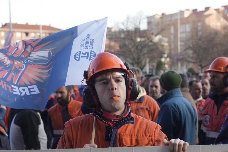 Tubos Reunidos rebota tras desplomarse este lunes por un posible concurso de acreedores