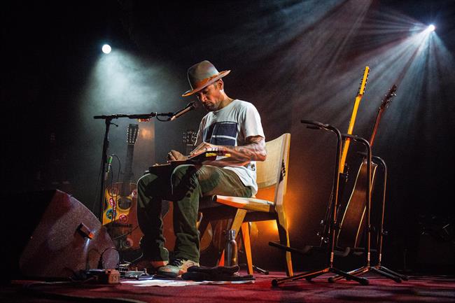 El músico Ben Harper | FESTIVAL DE CAP ROIG ep musico ben harper