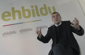 ep plano medio del coordinador general de eh bildu arnaldo otegi durante la entrevista de europa