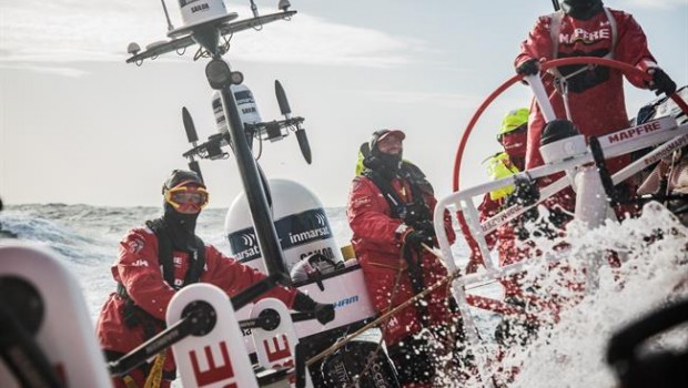 ep sophie ciszek xabi fernandez willy altadill mapfre volvo ocean race