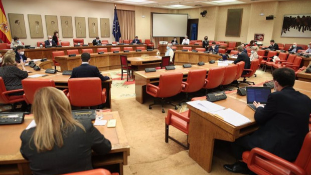 ep vista general de los asistentes a la comision de presupuestos en el congreso