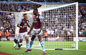ep wesley celebra su primer gol con el aston villa