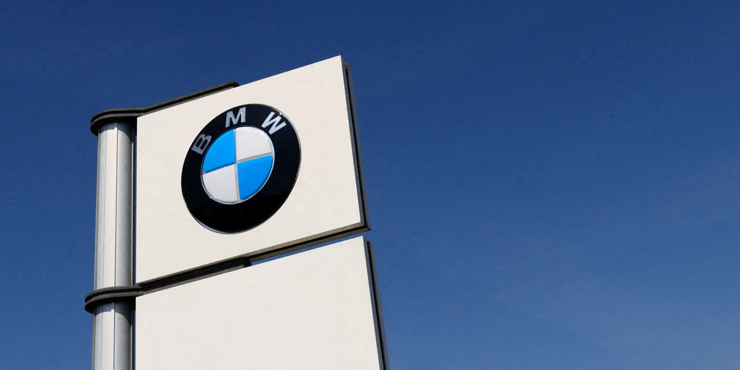 photo d archives le logo du constructeur automobile allemand bmw est visible a bruxelles 20230911130716 