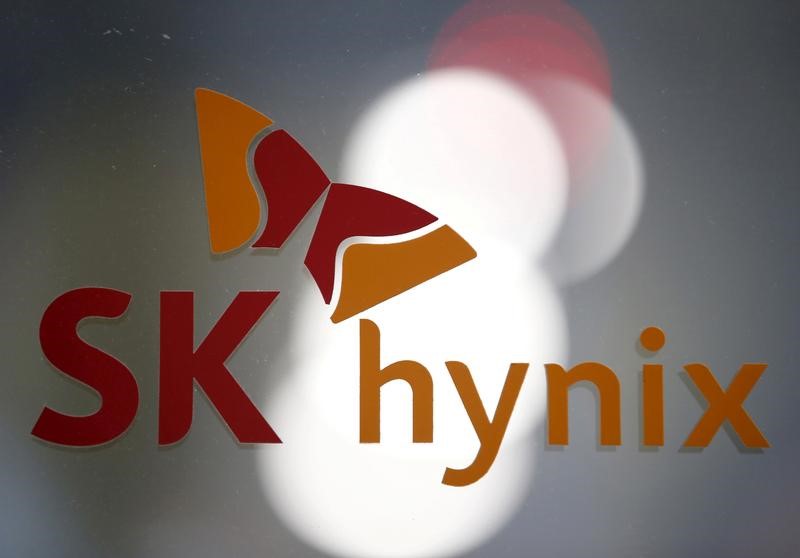Subidas en las bolsas de Asia para cerrar la semana, con la mira fija en SK Hynix