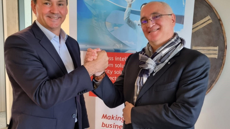 1637765179 vass adquiere cri group 