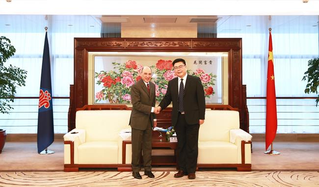 Al Baker, Qatar Airways, compra acciones China Southern Airlines | QATAR AIRWAYS ep al baker qatar airways compra acciones china southern airlines