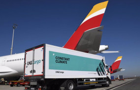 ep archivo   iberia transporta vacunas de la covid 19