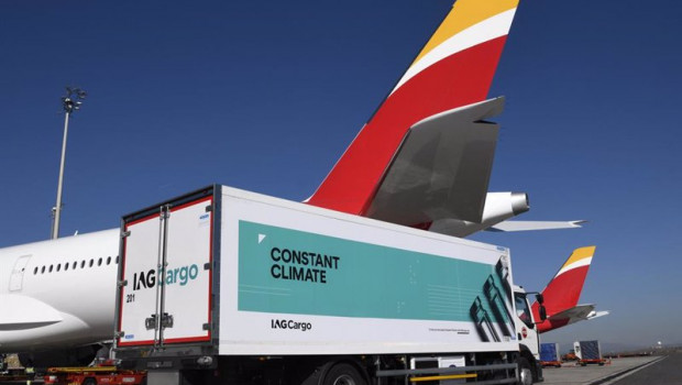 ep archivo   iberia transporta vacunas de la covid 19